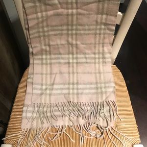 Burberry cashmere scarf
